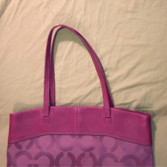 Authentic Coach tote with leather logo and details, beautiful berry color. - Picture 9 of 11
